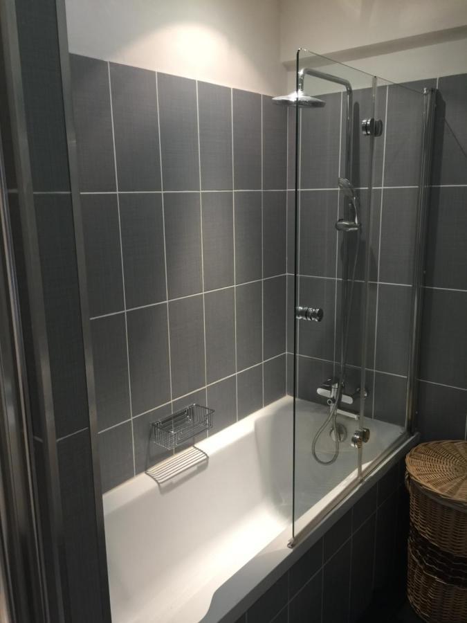 Private Bedrooms Near Eiffel Tower 파리 외부 사진